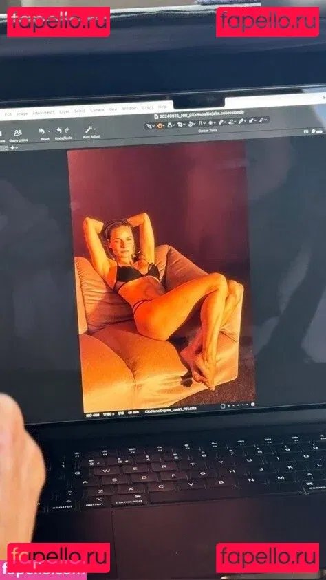 Rebecca Ferguson Onlyfans Photo Gallery 