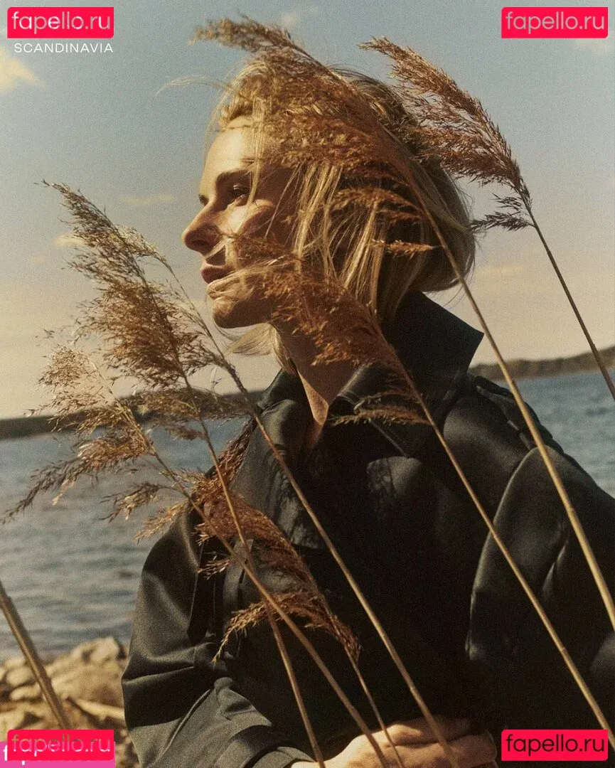 Rebecca Ferguson Onlyfans Photo Gallery 