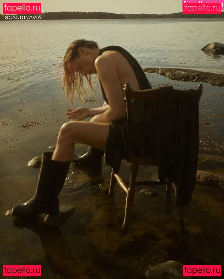 Rebecca Ferguson Onlyfans Photo Gallery 