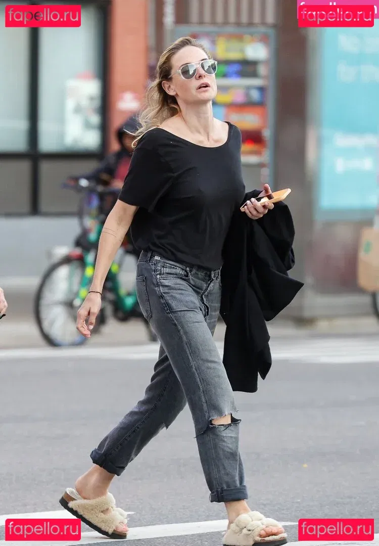 Rebecca Ferguson Onlyfans Photo Gallery 