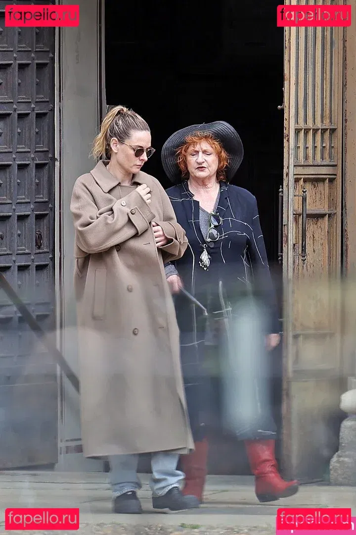 Rebecca Ferguson Onlyfans Photo Gallery 