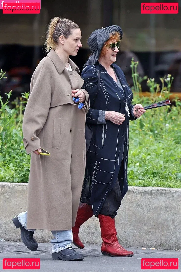 Rebecca Ferguson Onlyfans Photo Gallery 