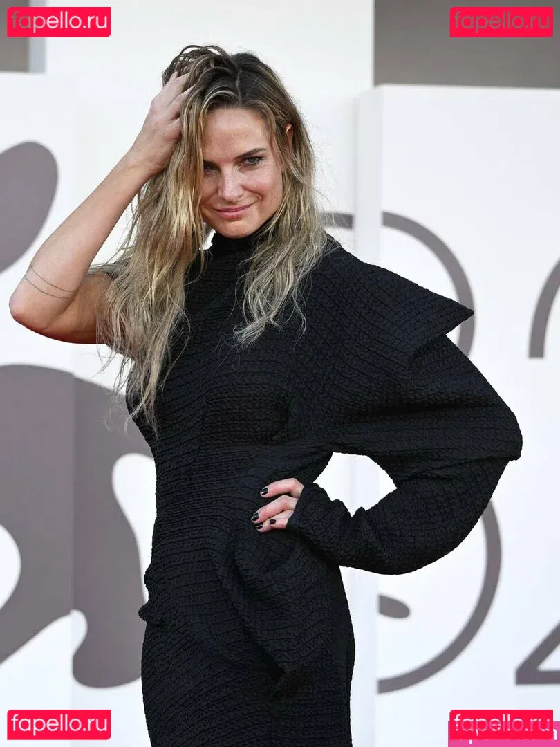 Rebecca Ferguson Onlyfans Photo Gallery 