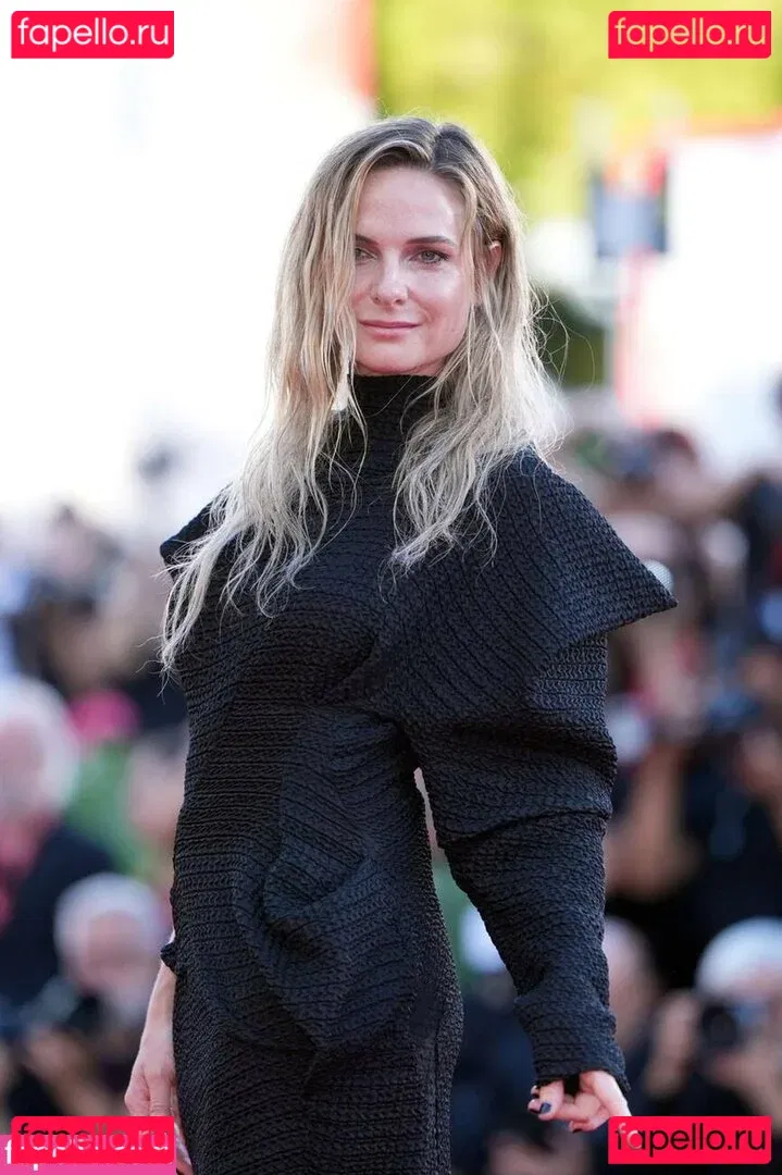 Rebecca Ferguson Onlyfans Photo Gallery 