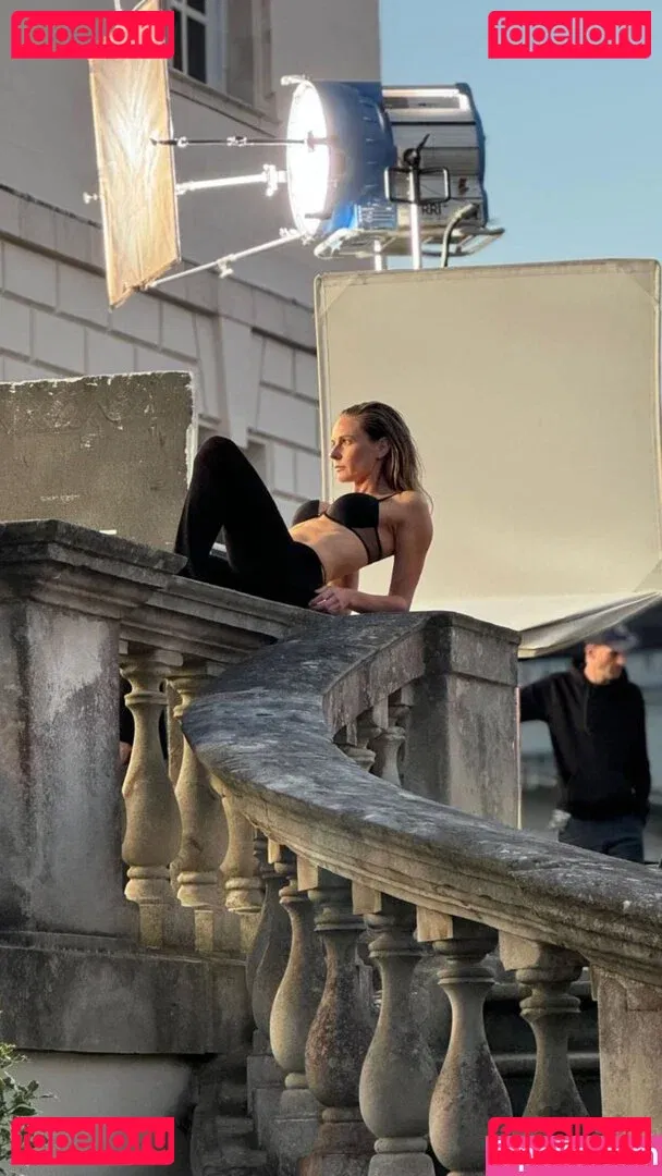 Rebecca Ferguson Onlyfans Photo Gallery 