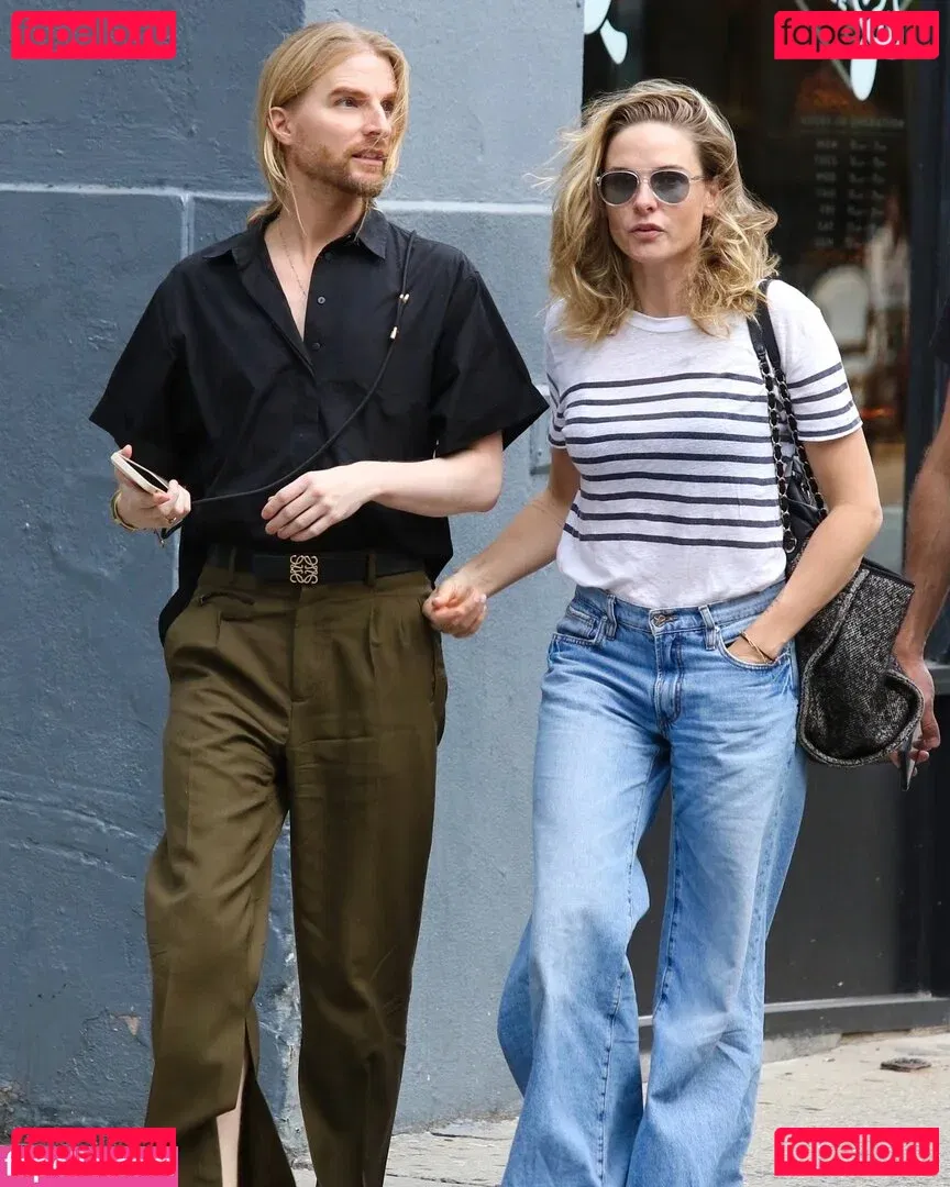 Rebecca Ferguson Onlyfans Photo Gallery 