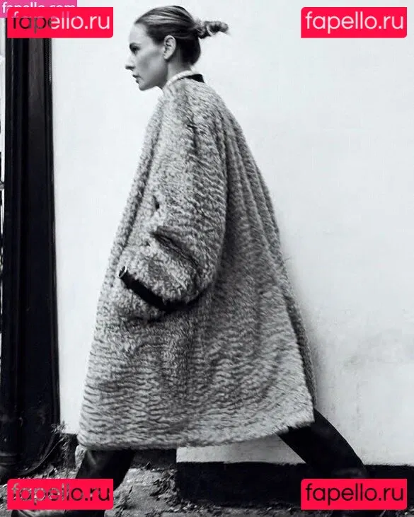 Rebecca Ferguson Onlyfans Photo Gallery 