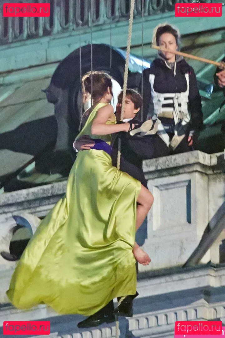 Rebecca Ferguson Onlyfans Photo Gallery 