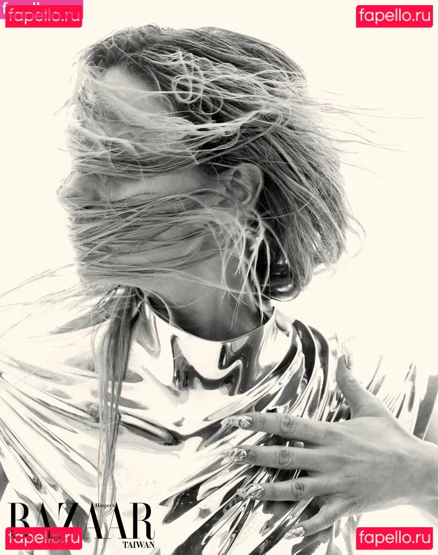 Rebecca Ferguson Onlyfans Photo Gallery 