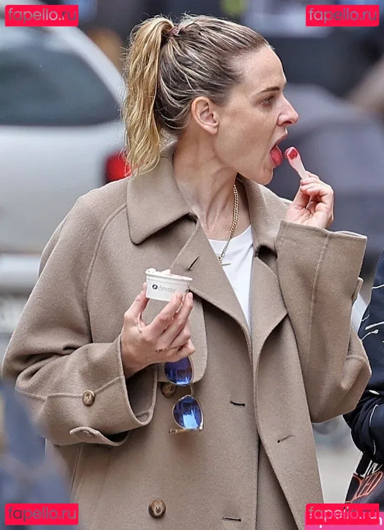 Rebecca Ferguson Onlyfans Photo Gallery 