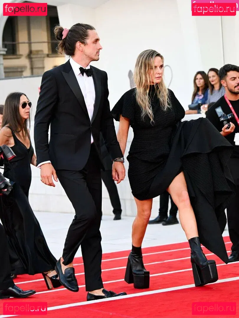 Rebecca Ferguson Onlyfans Photo Gallery 