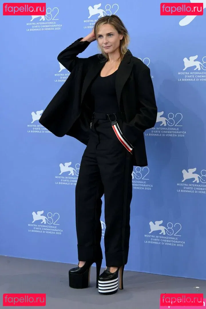 Rebecca Ferguson Onlyfans Photo Gallery 