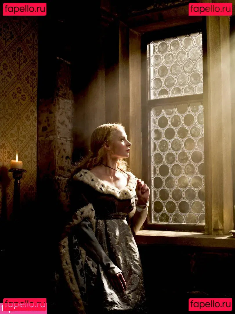 Rebecca Ferguson Onlyfans Photo Gallery 