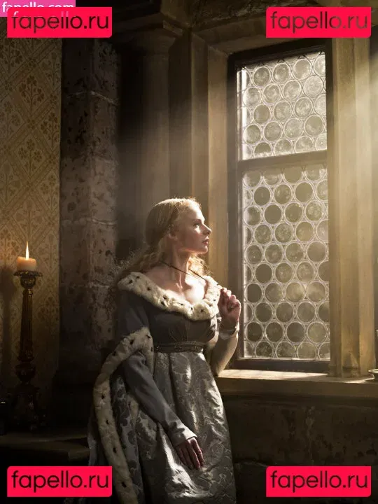 Rebecca Ferguson Onlyfans Photo Gallery 