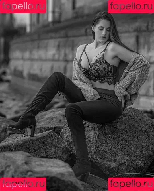 Tanja Onlyfans Photo Gallery 