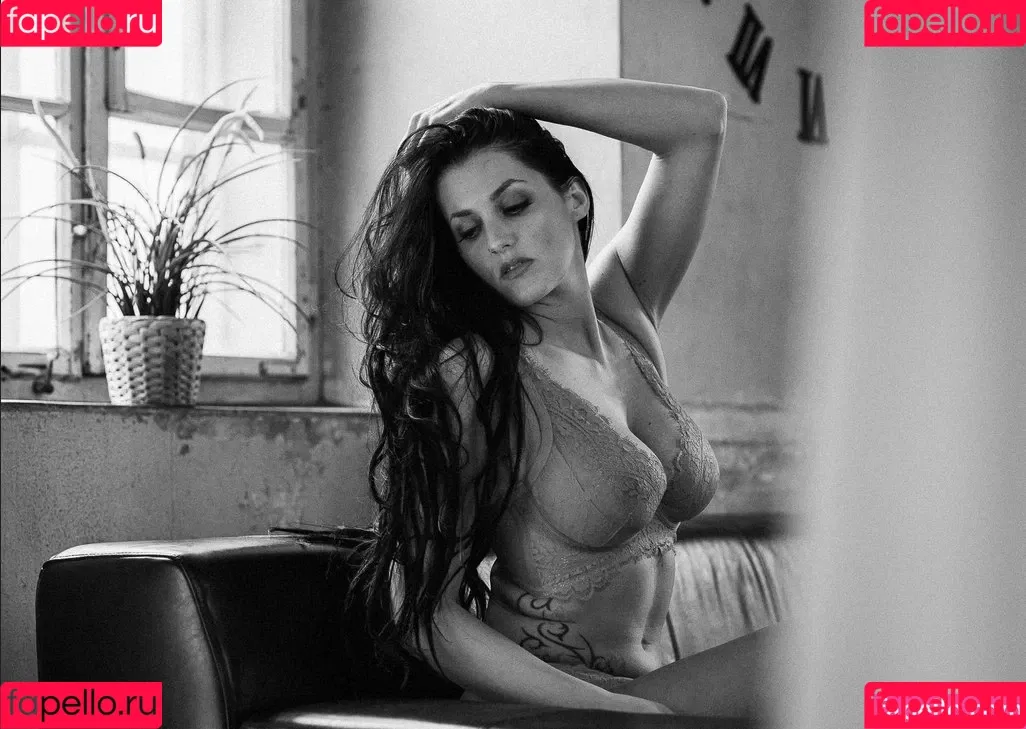 Tanja Onlyfans Photo Gallery 