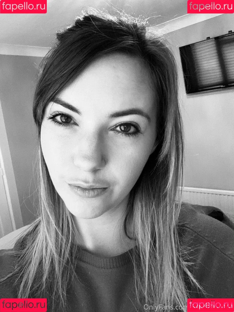 Sophia Knight Onlyfans Photo Gallery 