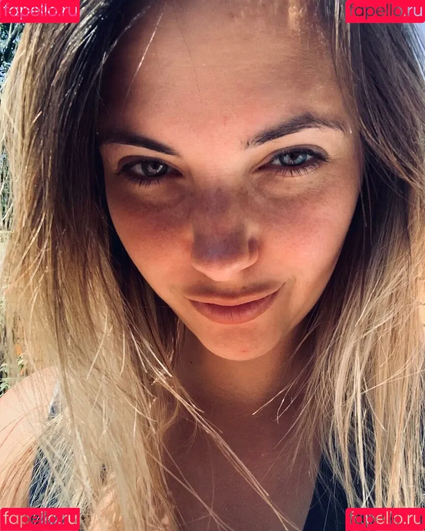 Sophia Knight Onlyfans Photo Gallery 