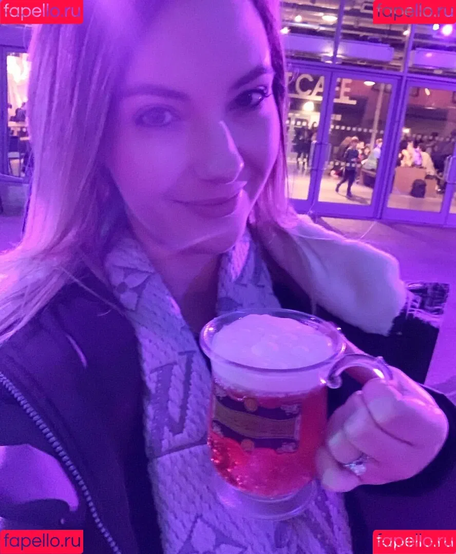 Sophia Knight Onlyfans Photo Gallery 