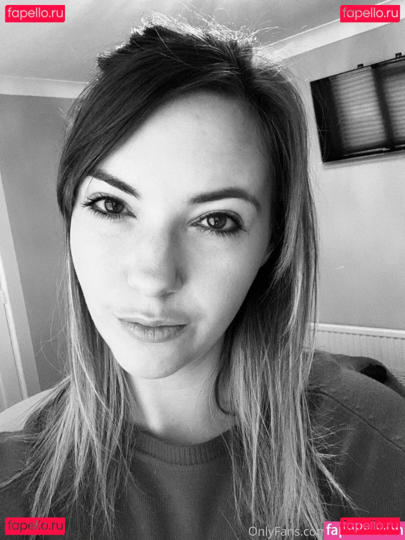 Sophia Knight Onlyfans Photo Gallery 