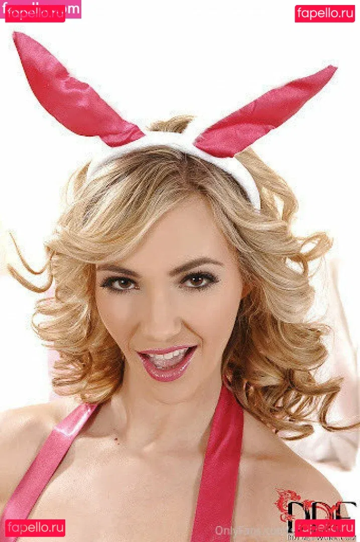 Sophia Knight Onlyfans Photo Gallery 