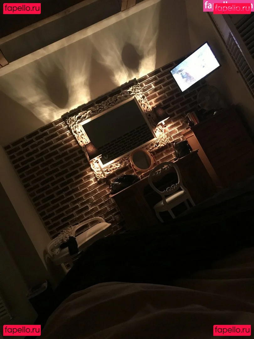 Sophia Knight Onlyfans Photo Gallery 