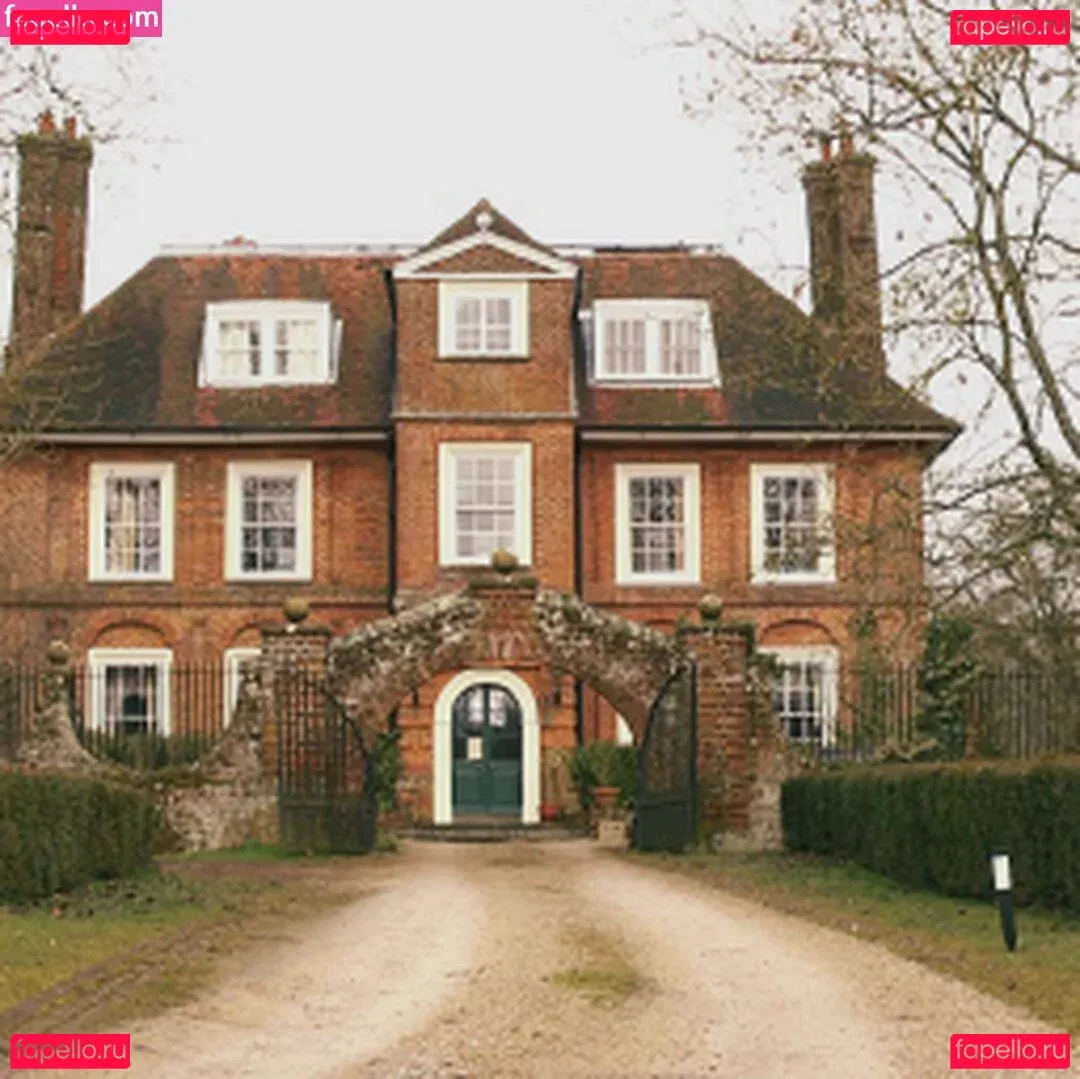 Sophia Knight Onlyfans Photo Gallery 