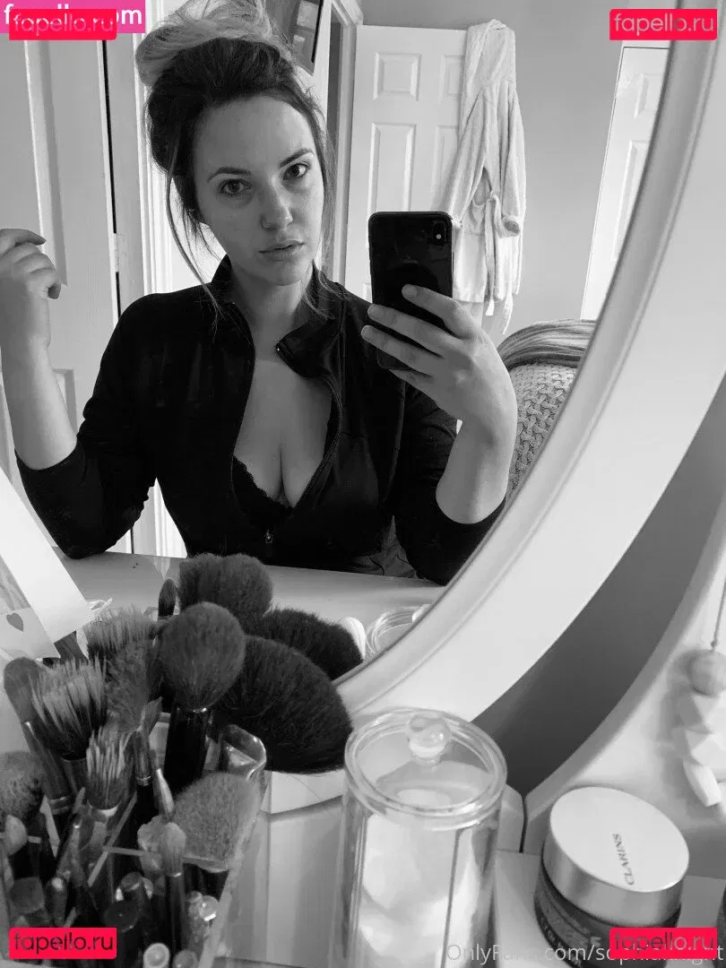 Sophia Knight Onlyfans Photo Gallery 