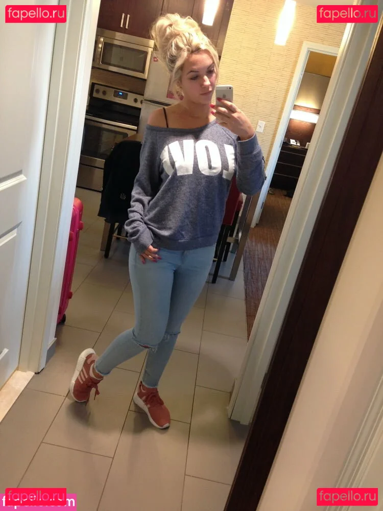 Sophia Knight Onlyfans Photo Gallery 