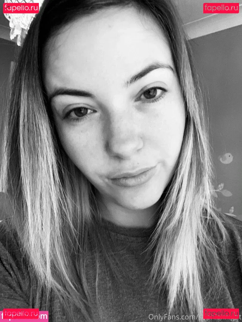 Sophia Knight Onlyfans Photo Gallery 