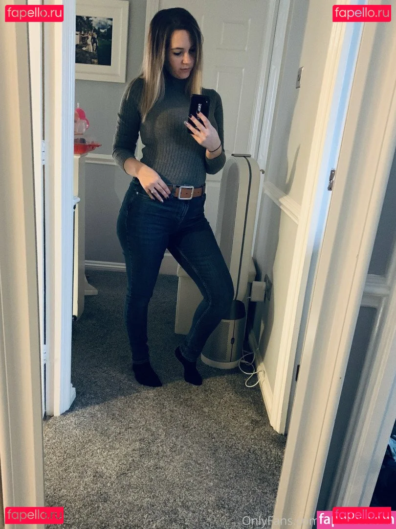 Sophia Knight Onlyfans Photo Gallery 