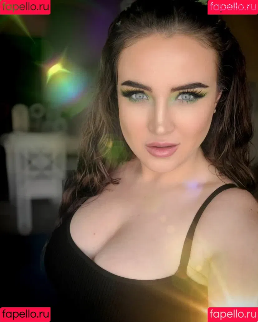 Charlie Dee Onlyfans Photo Gallery 