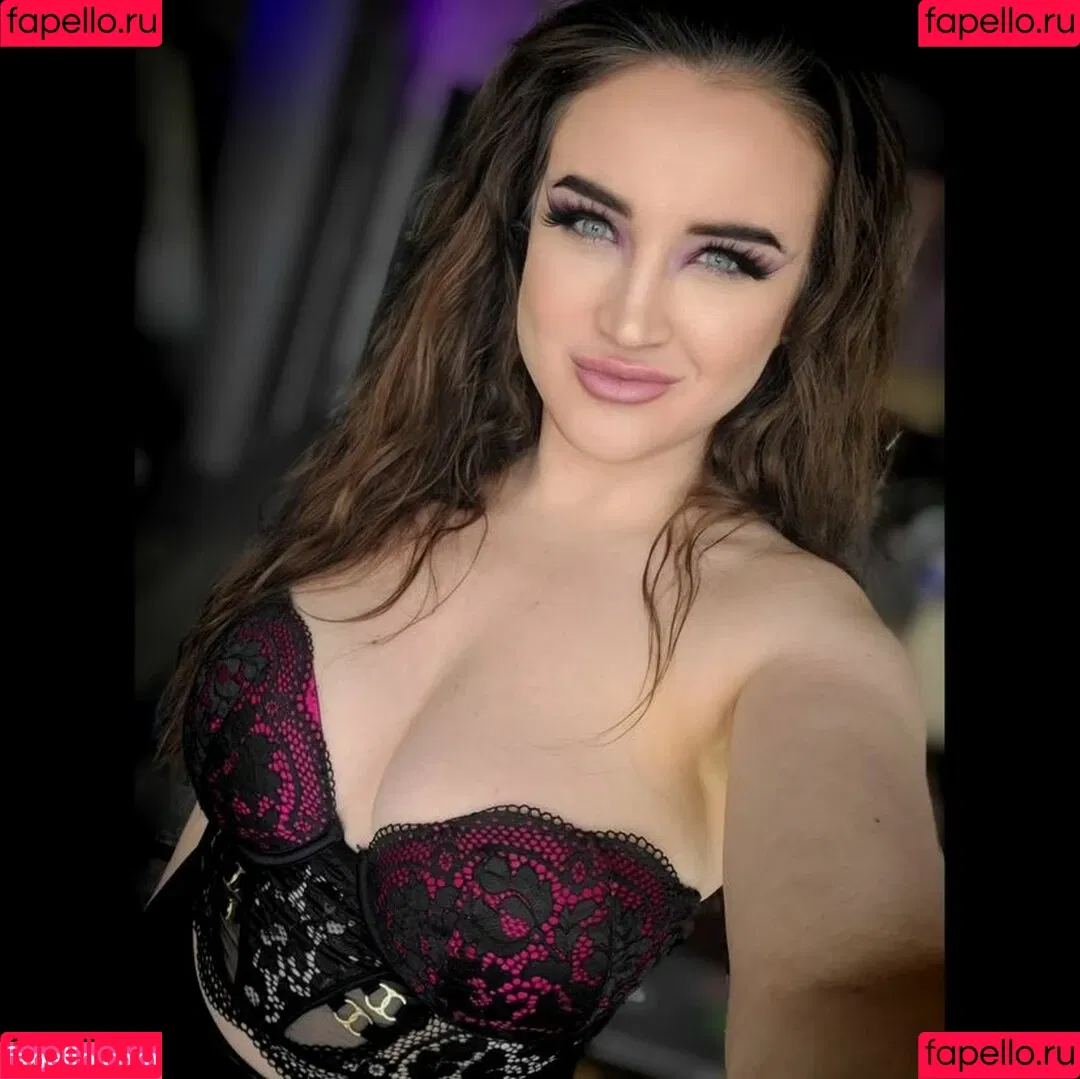 Charlie Dee Onlyfans Photo Gallery 