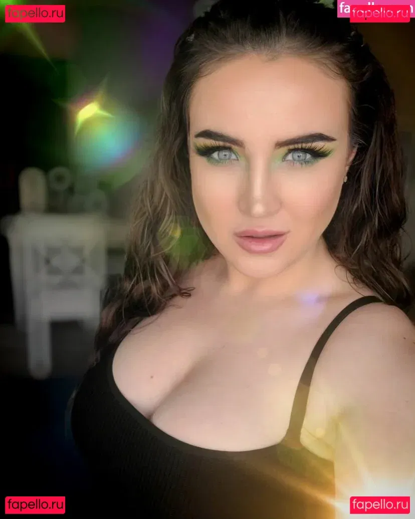 Charlie Dee Onlyfans Photo Gallery 