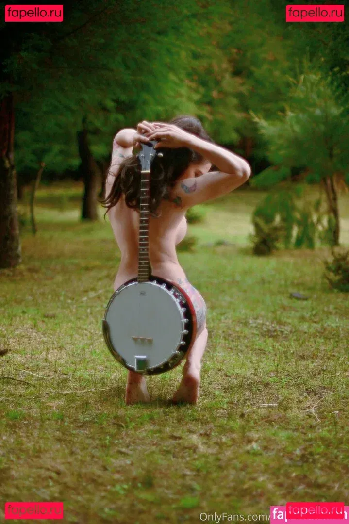 Laytar Onlyfans Photo Gallery 