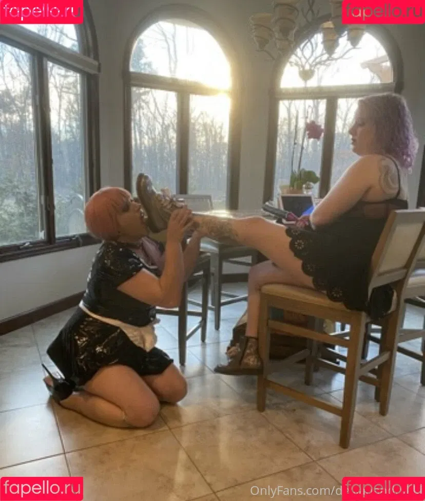 delilahandnikki Onlyfans Photo Gallery 