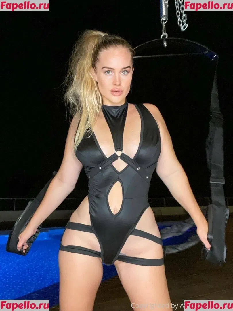 mylittlesister Onlyfans Photo Gallery 