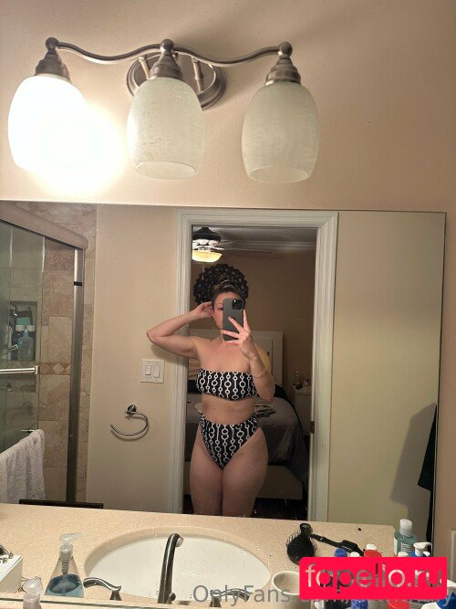 Alexis Rodriguez Onlyfans Photo Gallery 