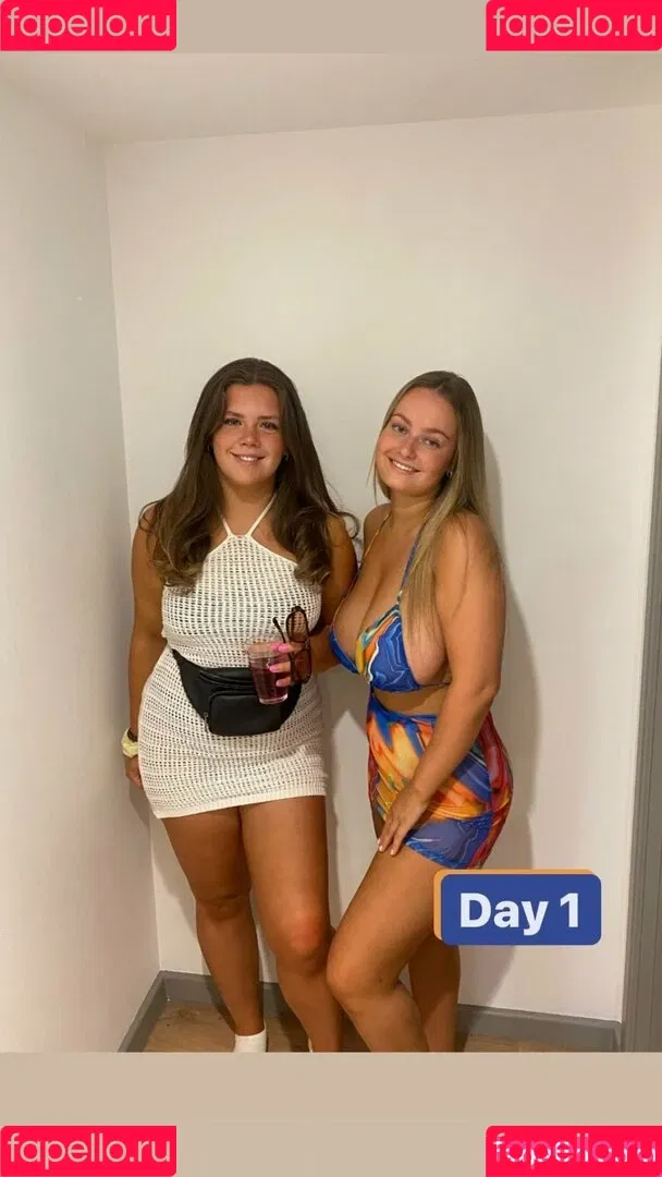 Leah Booth Onlyfans Photo Gallery 