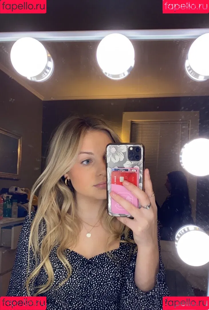 Leah Booth Onlyfans Photo Gallery 