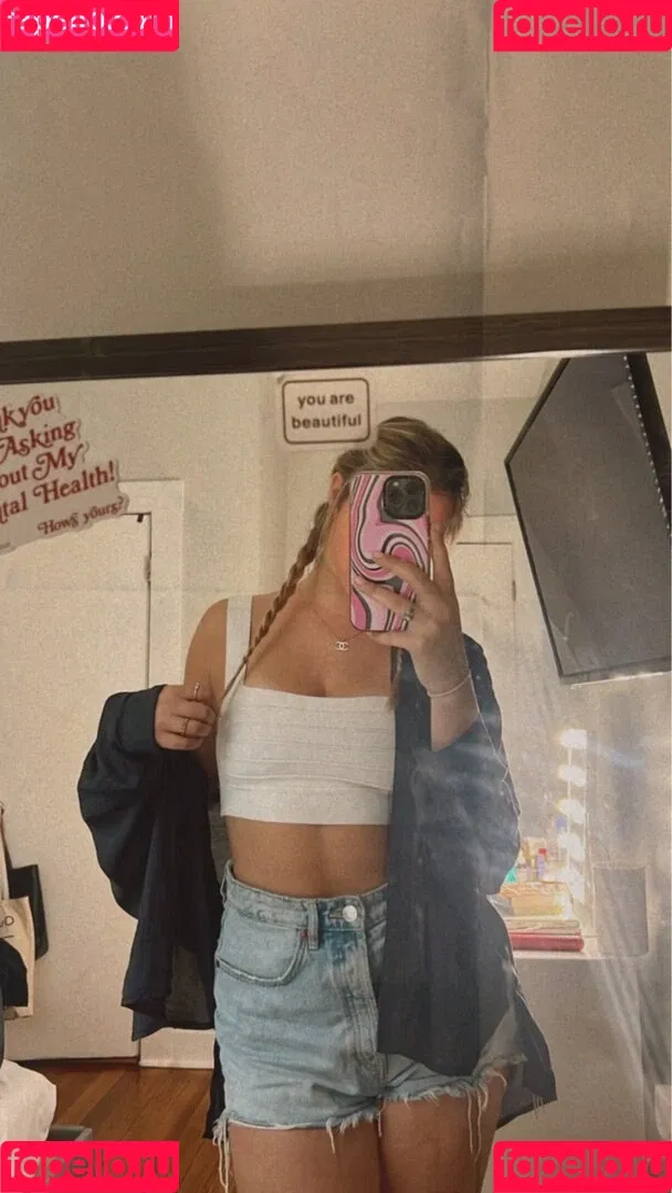 Leah Booth Onlyfans Photo Gallery 
