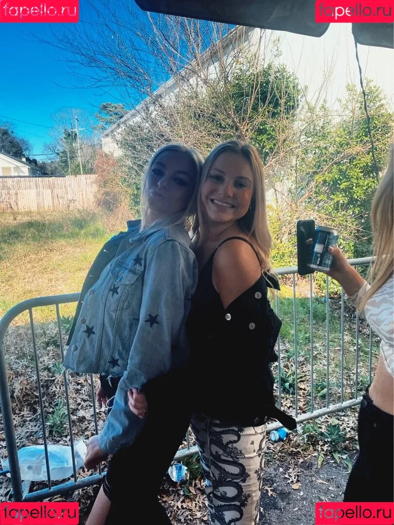 Leah Booth Onlyfans Photo Gallery 