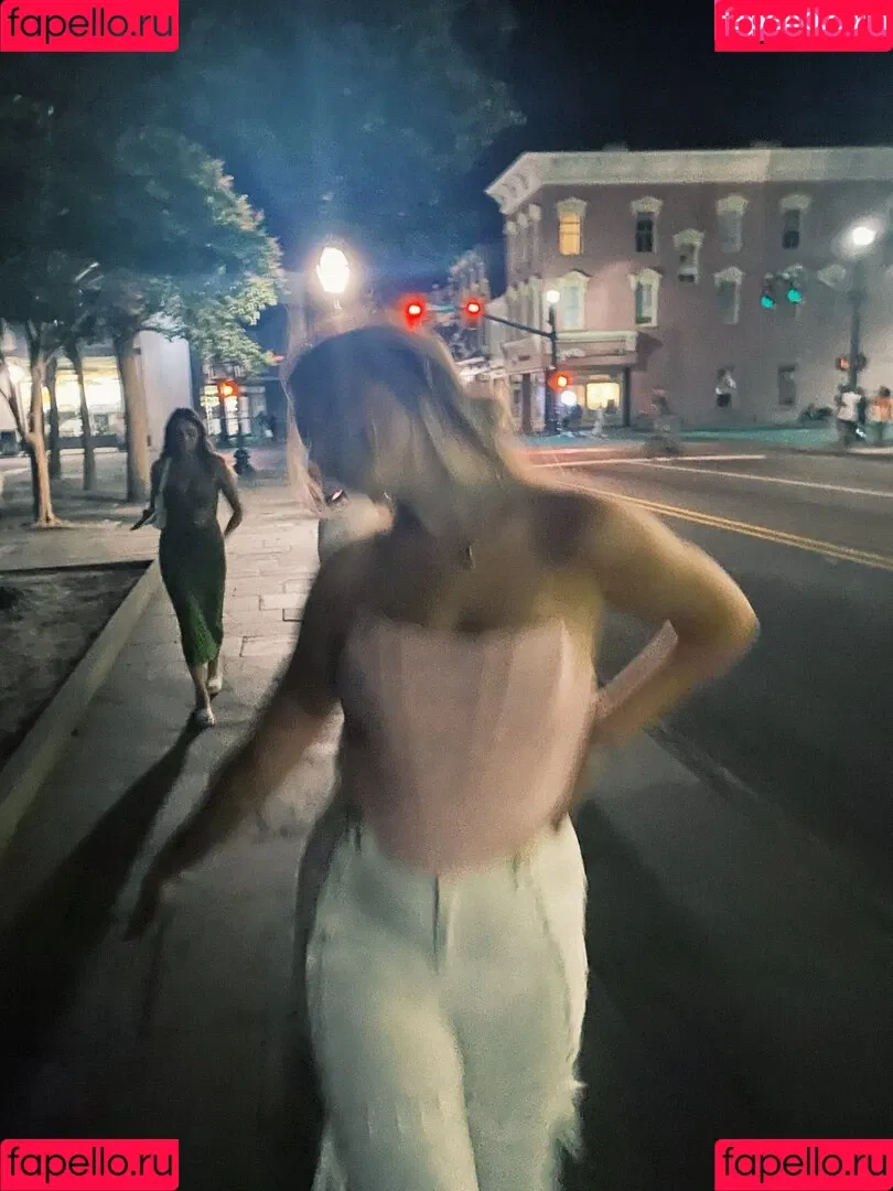 Leah Booth Onlyfans Photo Gallery 