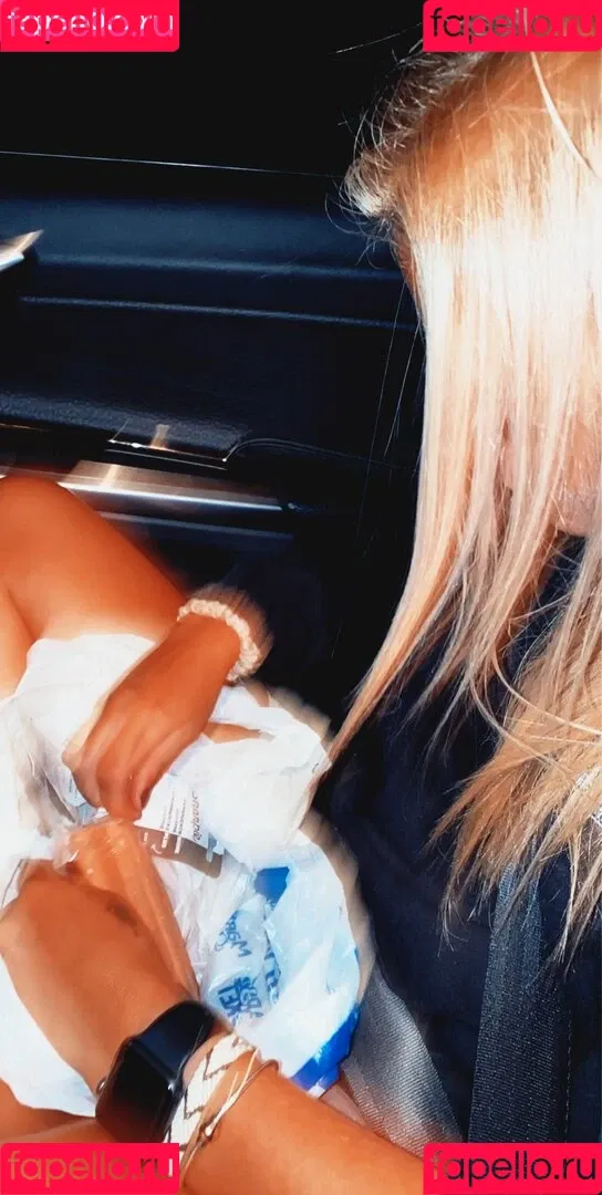 Leah Booth Onlyfans Photo Gallery 