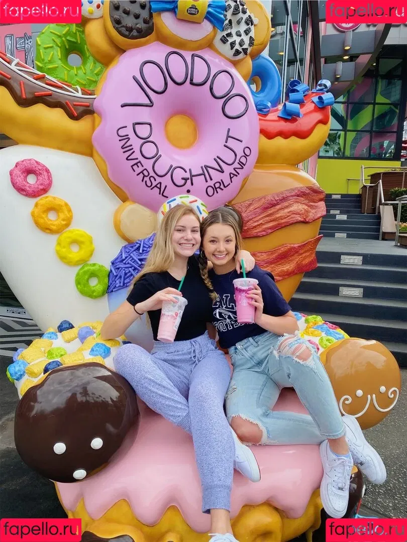 Leah Booth Onlyfans Photo Gallery 
