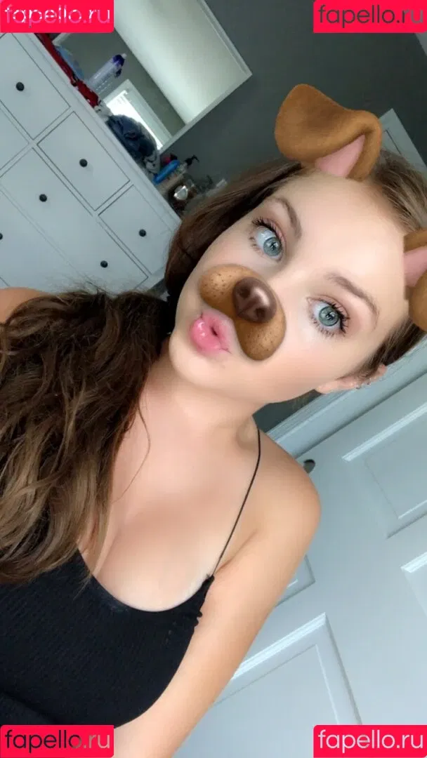 Leah Booth Onlyfans Photo Gallery 