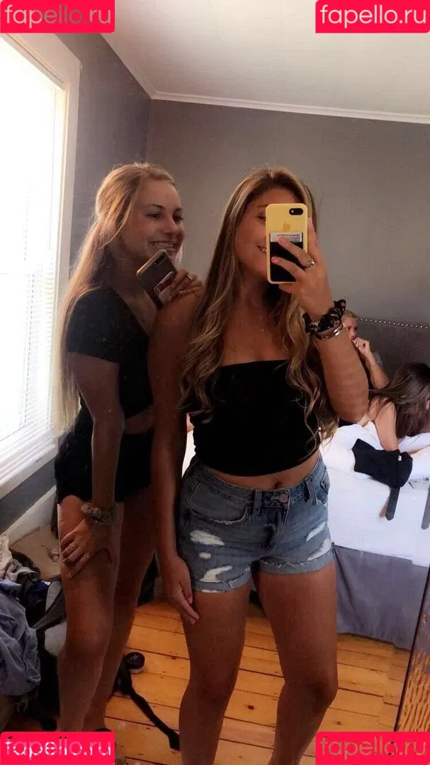 Leah Booth Onlyfans Photo Gallery 