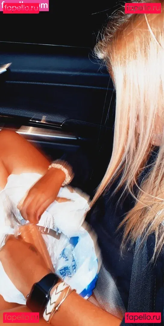 Leah Booth Onlyfans Photo Gallery 