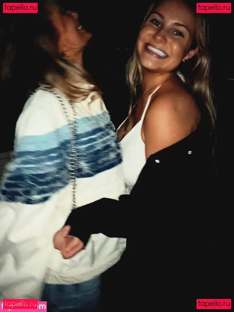 Leah Booth Onlyfans Photo Gallery 