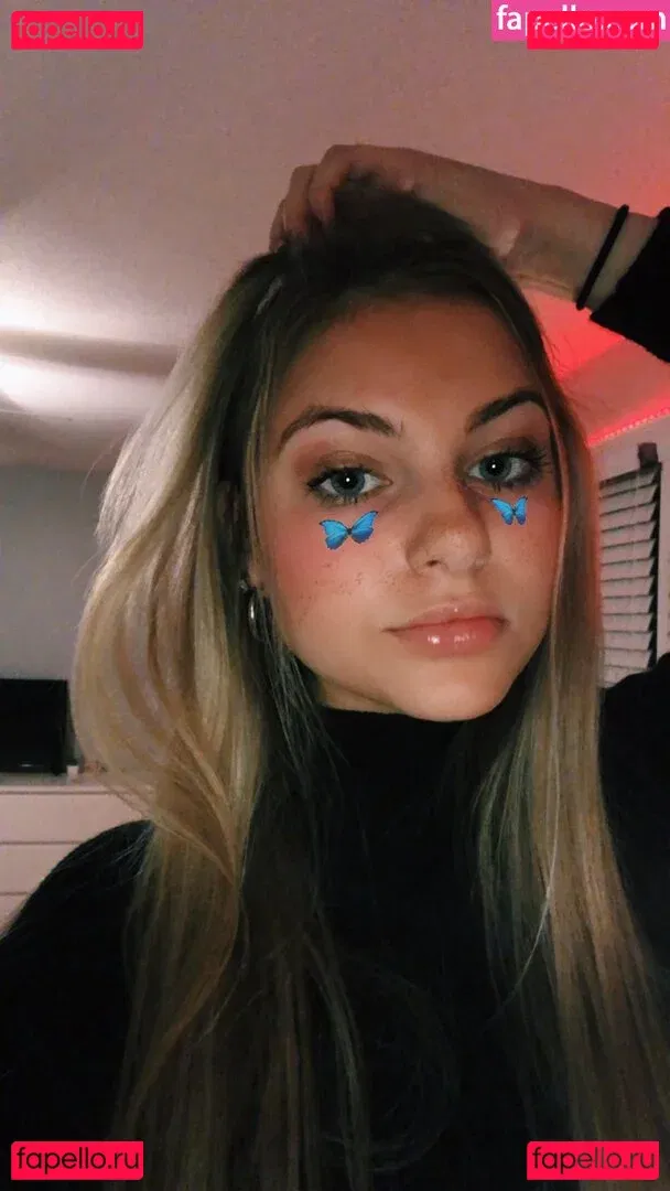 Leah Booth Onlyfans Photo Gallery 